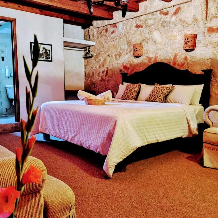 Hotel & Cava La Parroquia - Suite - 7