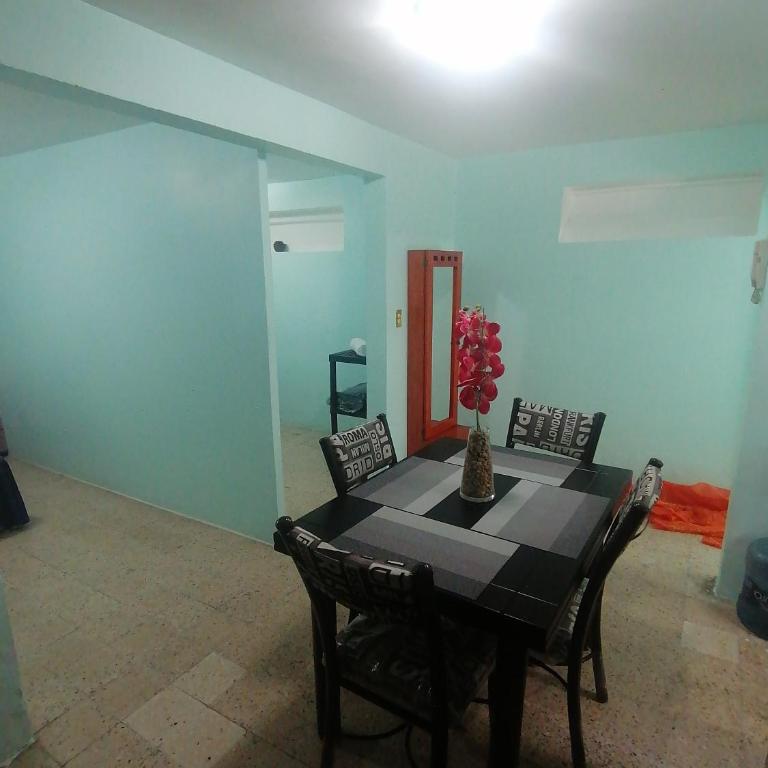 DEPARTAMENTO CERCANO AL AEROPUERTO T2, A 2 CALLES - Double Room with Two Double Beds - 22