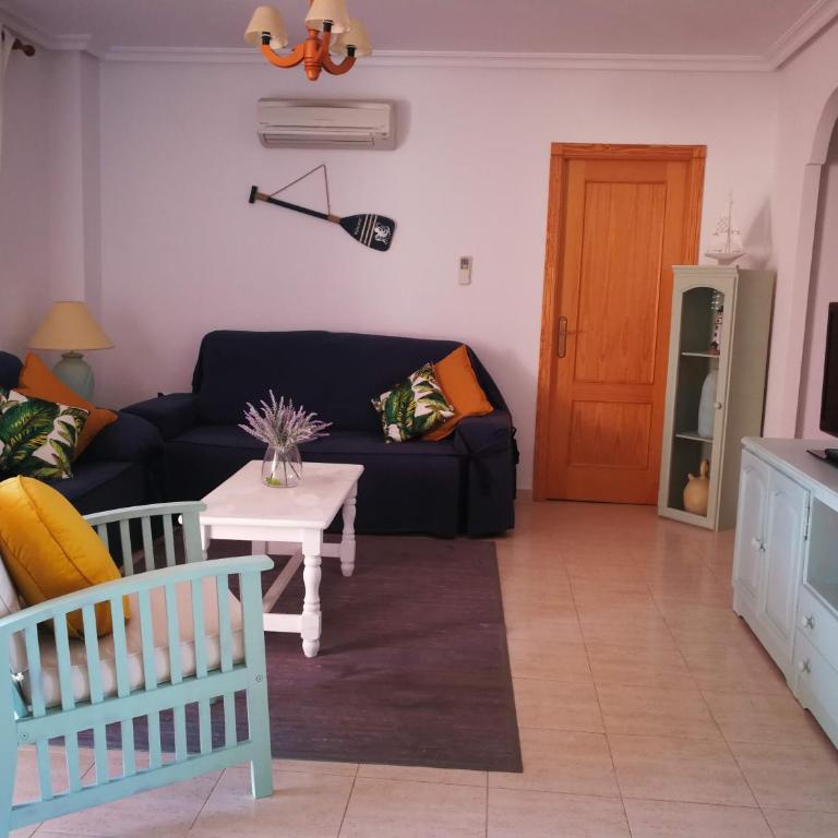 Villa Teresitas, Casa Grande en Gran Alacant - Three-Bedroom Apartment - 2