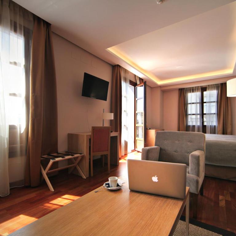 Casa Consistorial - Habitación Deluxe con cama extragrande - 7