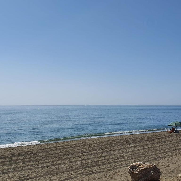 Boutique apartment near the beach, 1 Gbps Wi-Fi - Apartamento de 2 dormitorios - 48