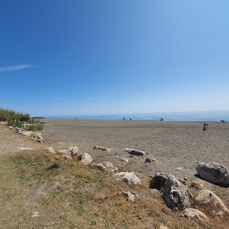 Boutique apartment near the beach, 1 Gbps Wi-Fi - Apartamento de 2 dormitorios - 54