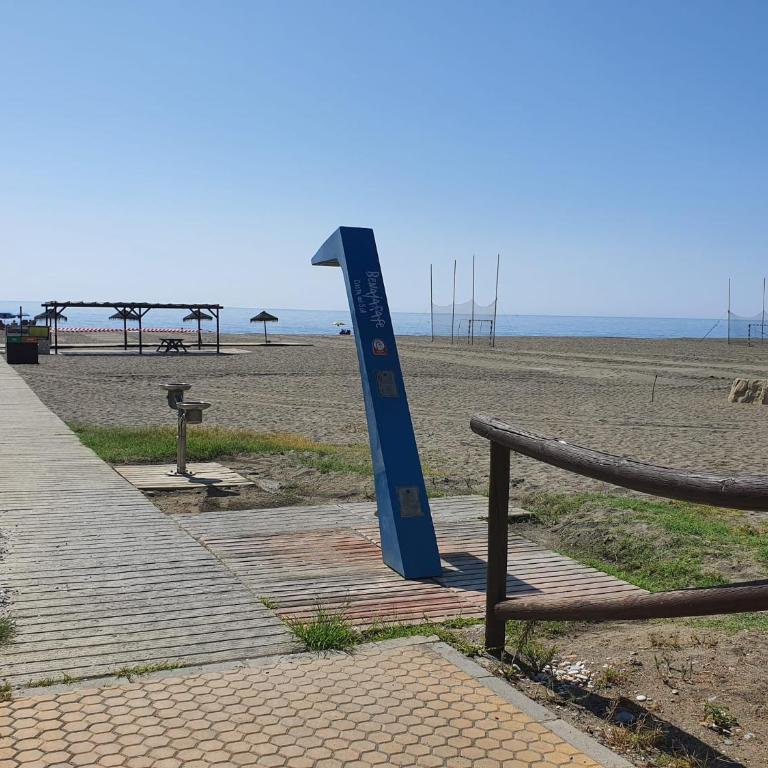 Boutique apartment near the beach, 1 Gbps Wi-Fi - Apartamento de 2 dormitorios - 61