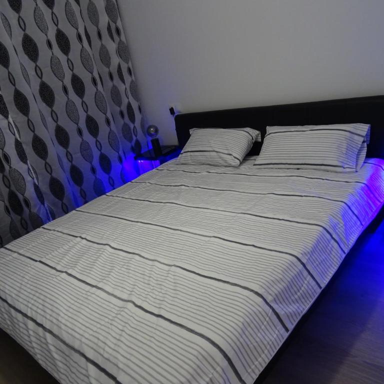 Boutique apartment near the beach, 1 Gbps Wi-Fi - Apartamento de 2 dormitorios - 24