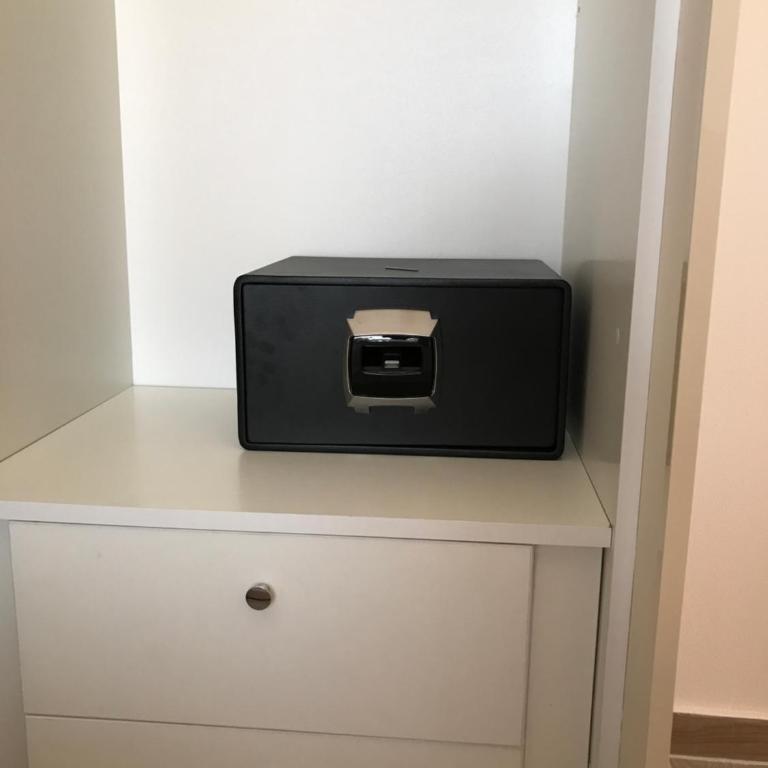 Royal Bay - King Suite with Spa Bath - 13