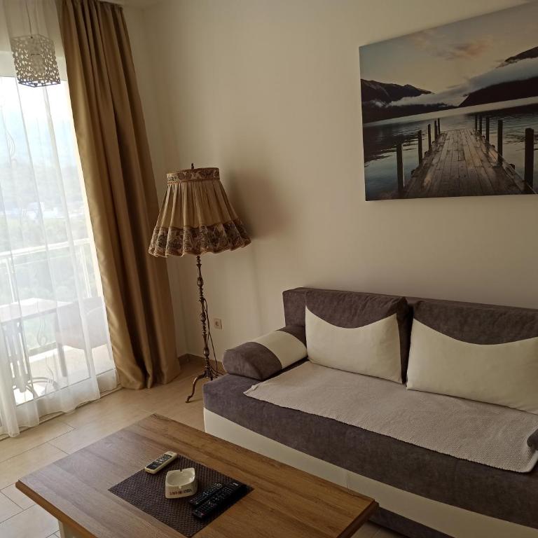 Lux apartment Bečići - One-Bedroom Apartment - 4