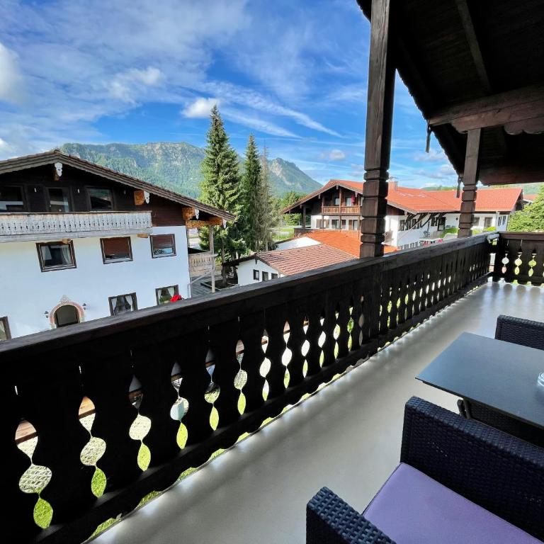 Hardi's Hotel - Superior Doppelzimmer mit Balkon - 2