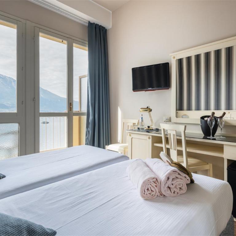 Hotel Splendid Palace - Camera Comfort con Vista Lago - 2