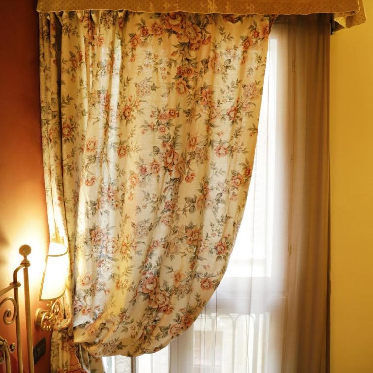 Albergo delle Drapperie - Camera Matrimoniale Piccola - 1