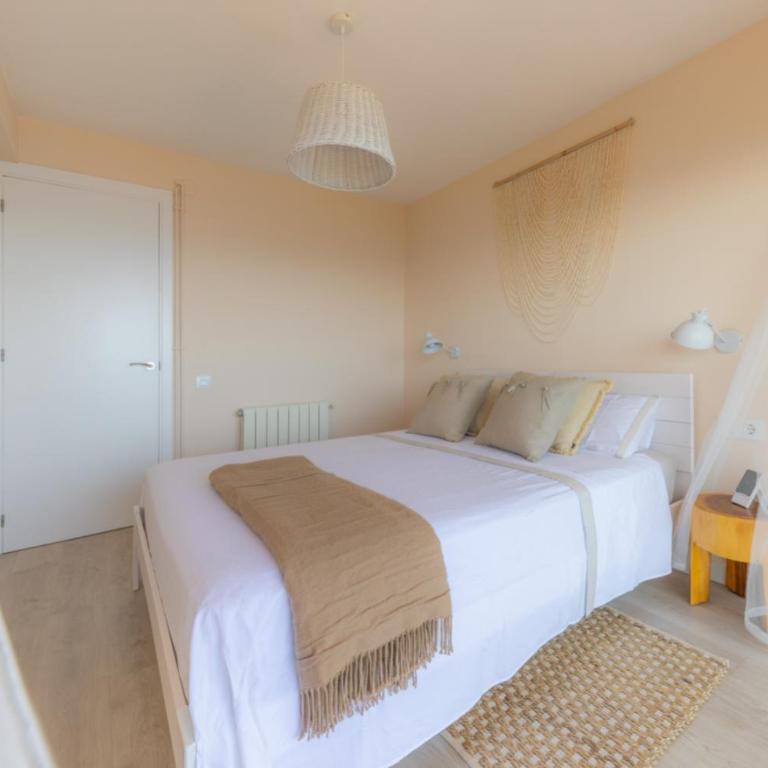 Precioso apartamento con piscina y vistas al mar - Apartamento de 2 dormitorios - 25
