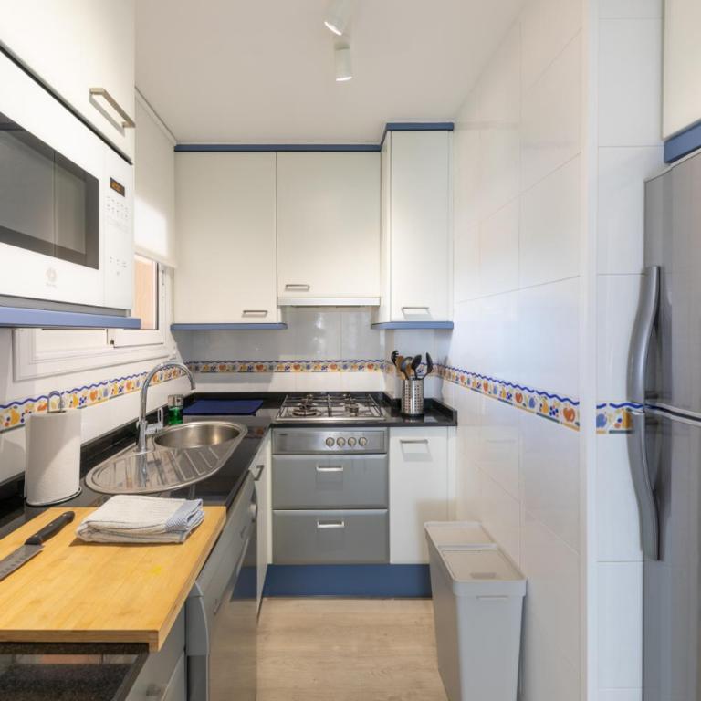 Precioso apartamento con piscina y vistas al mar - Apartamento de 2 dormitorios - 15