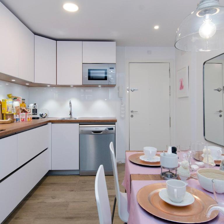 Hellenhost - Gran Vía - Loft - 25
