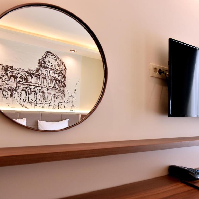 Hotel Lazaro - Twin Room - 6