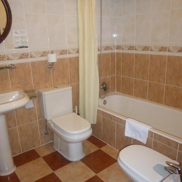 Hotel Leku Eder - Habitación Doble - 1 o 2 camas - 2