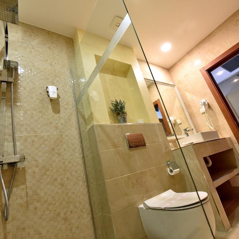 Hotel Lazaro - Deluxe Single Room - 9