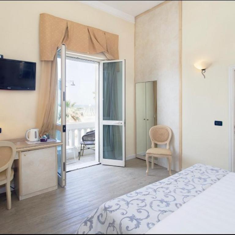 Hotel London - Camera Singola con Vista Mare - 3