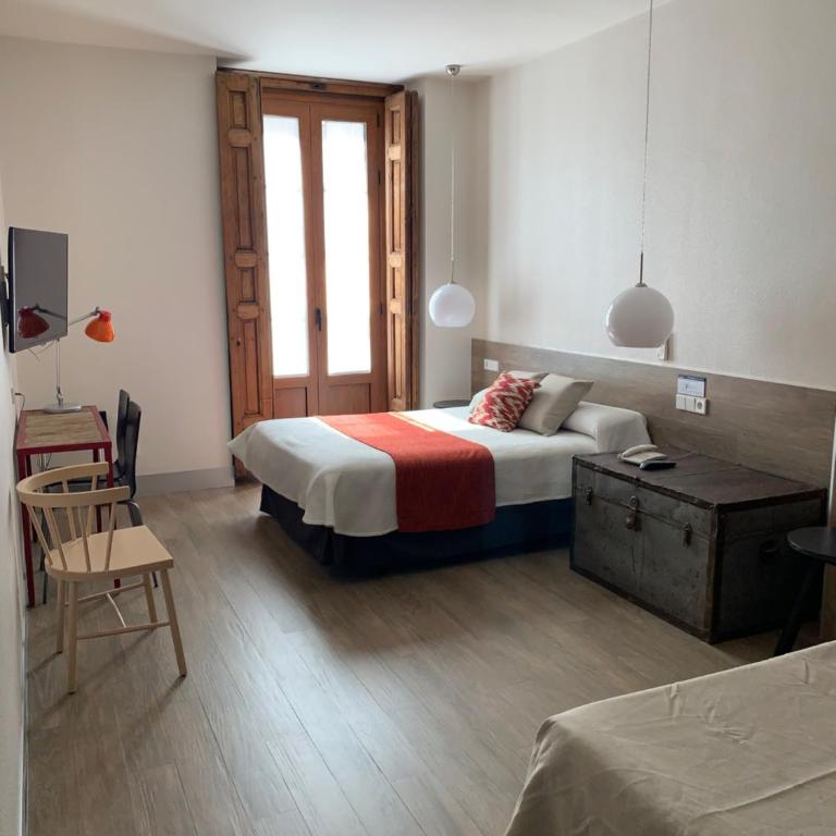 LOFTS Puerta del SOL - Deluxe King Studio - 1