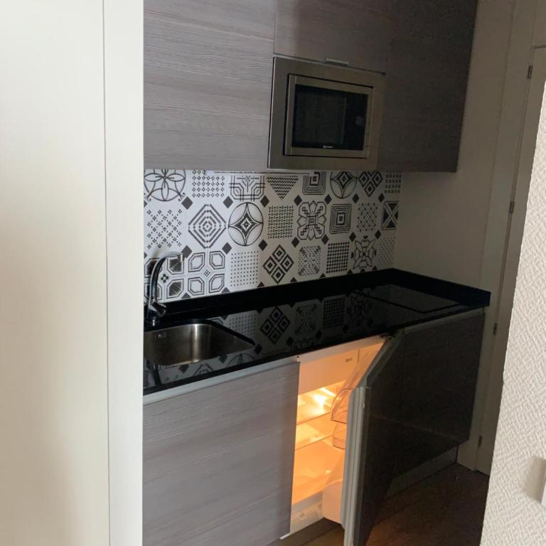 LOFTS Puerta del SOL - Deluxe King Studio - 9