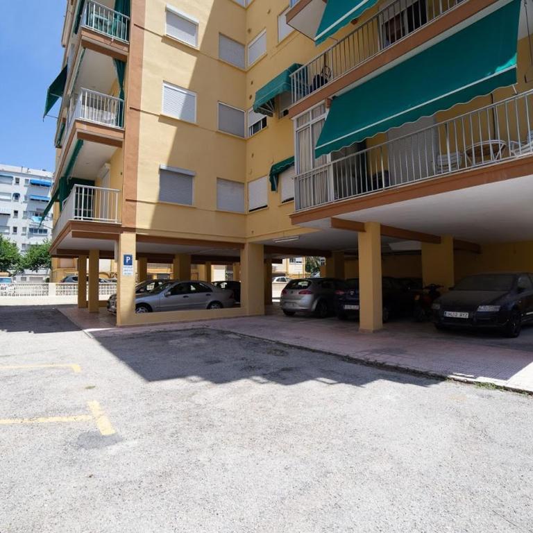 Menorca 100 m de Playa de Gandia 3 personas parking ascensor - Apartamento de 1 dormitorio - 23