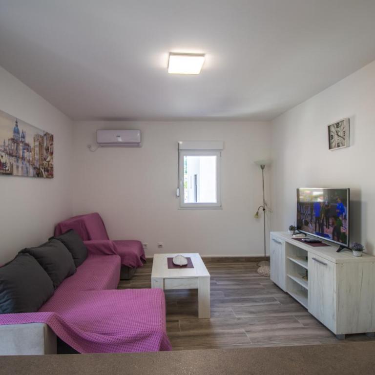 Studio Apartment Urke - Studio sa Terasom - 2