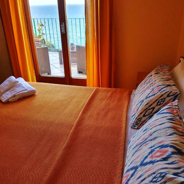 Hotel Desiree - Camera Matrimoniale con Balcone e Vista Mare - 4