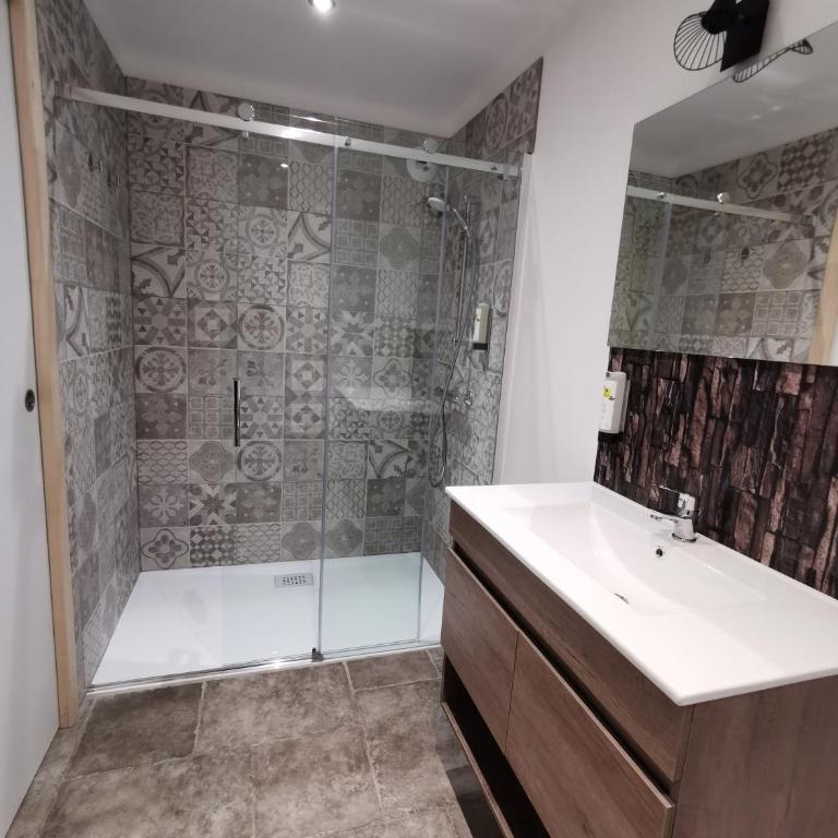 Les Terrasses de Saumur - Hôtel & Appartements - Restaurant & Spa (Logis) - Studio avec Terrasse et Vue - 2
