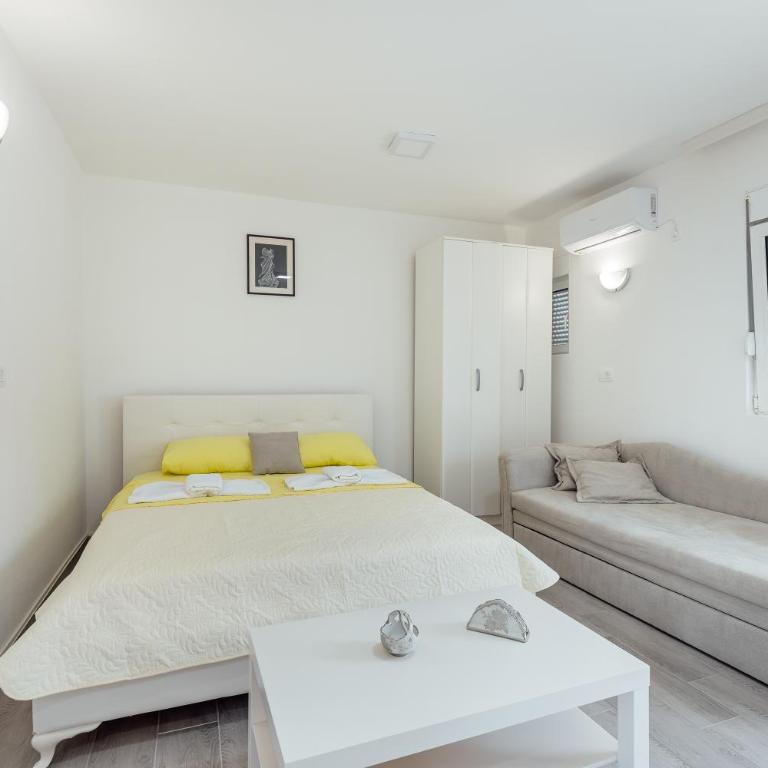 Todorovic apartmani - One-Bedroom Apartment - 8