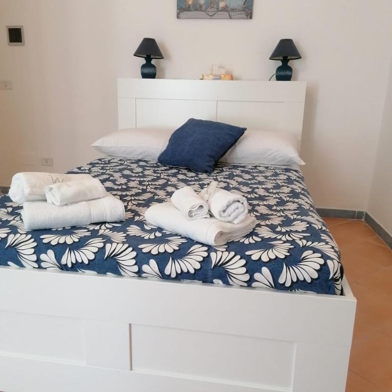 I 23 PASSI GAETA - Monolocale Triplo Standard - 1