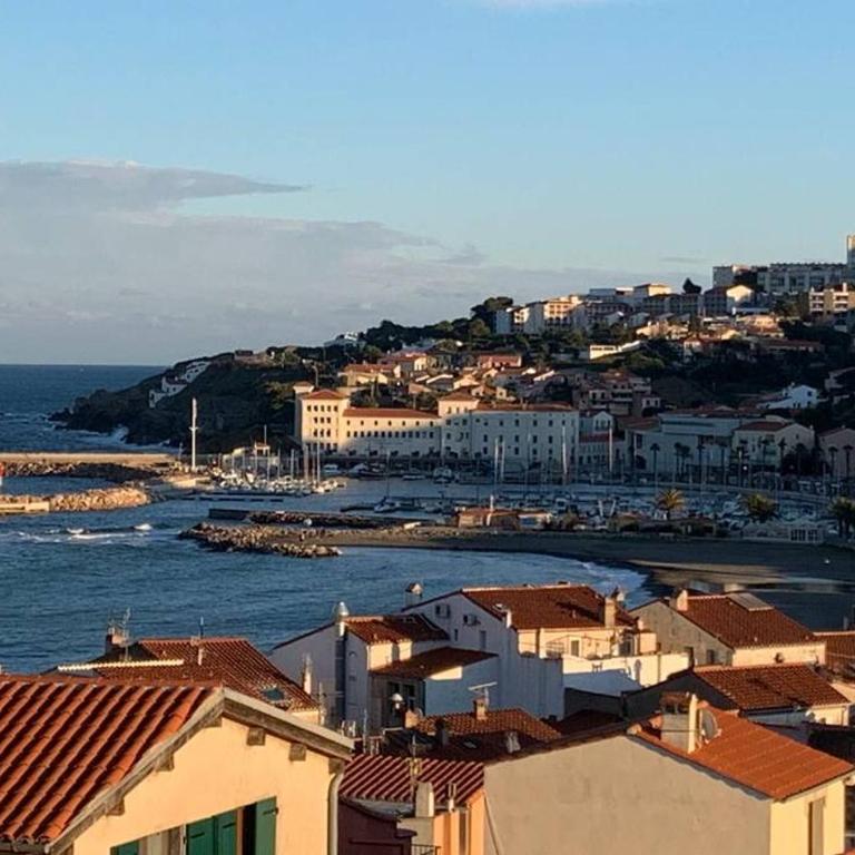 Attique à Banyuls - vue mer et montagne - Three-Bedroom Apartment - 1