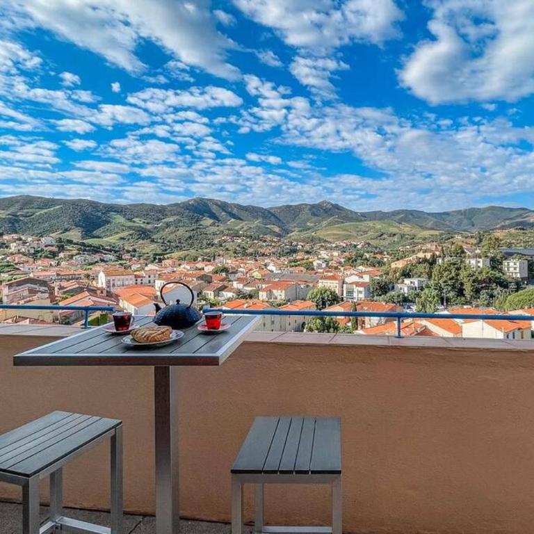 Attique à Banyuls - vue mer et montagne - Three-Bedroom Apartment - 2