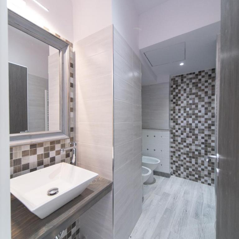 Palazzo RICCA GUARDUCCI 1 - One-Bedroom Apartment - 12