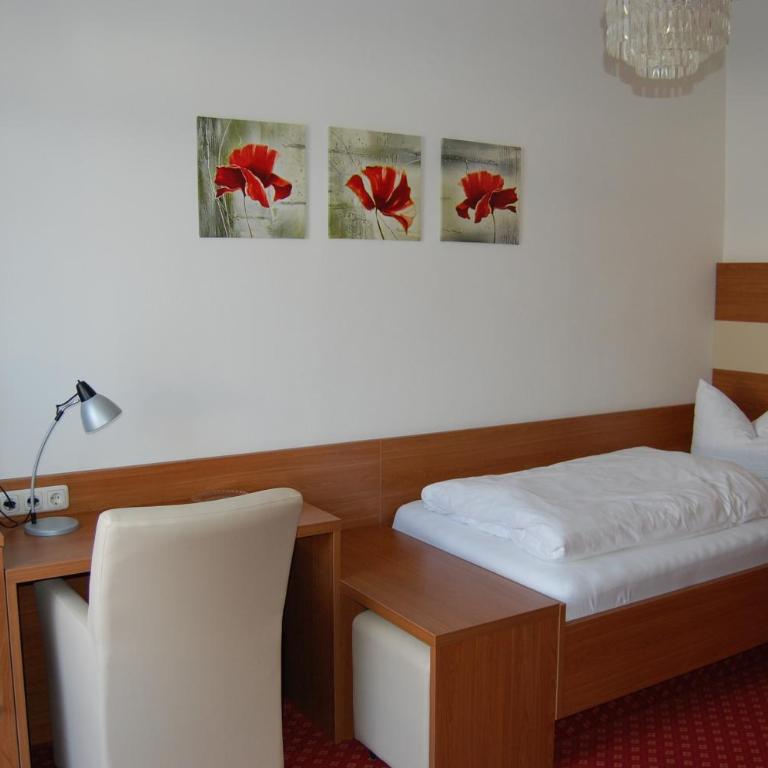 Hotel Marienhof - Einzelzimmer mit Balkon - 3