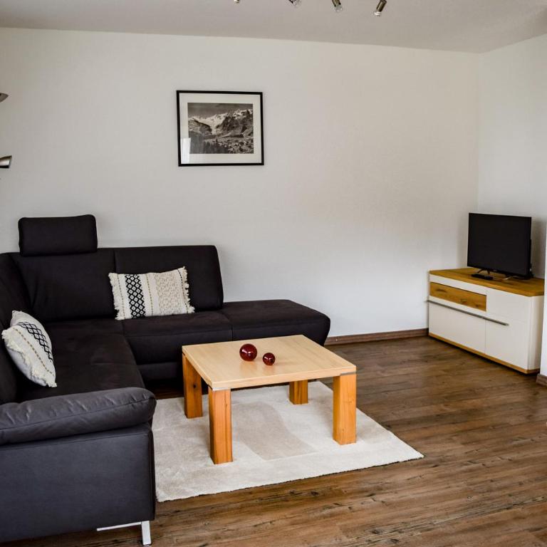 Apartments Alpenfirn Saas-Fee - Apartment mit 2 Schlafzimmern und Dusche - Erdgeschoss - 10