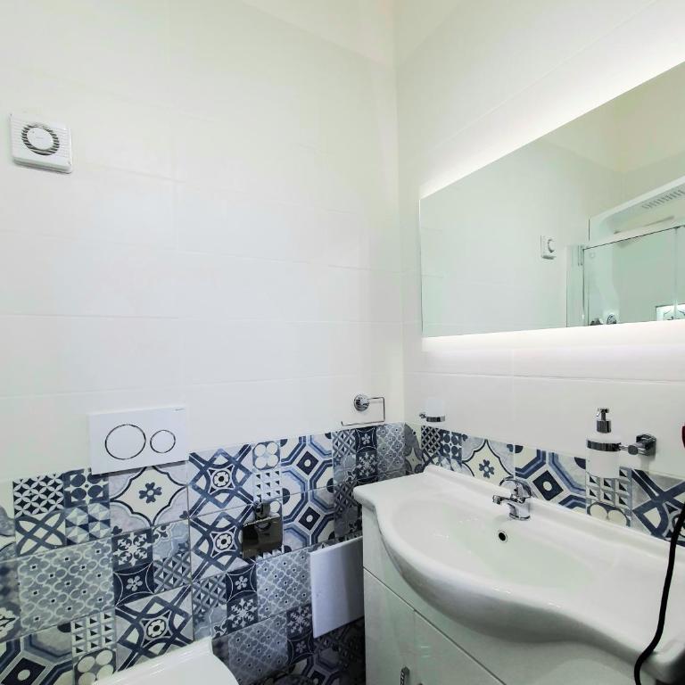 Al Mare - Camera Matrimoniale con Bagno Privato - 5