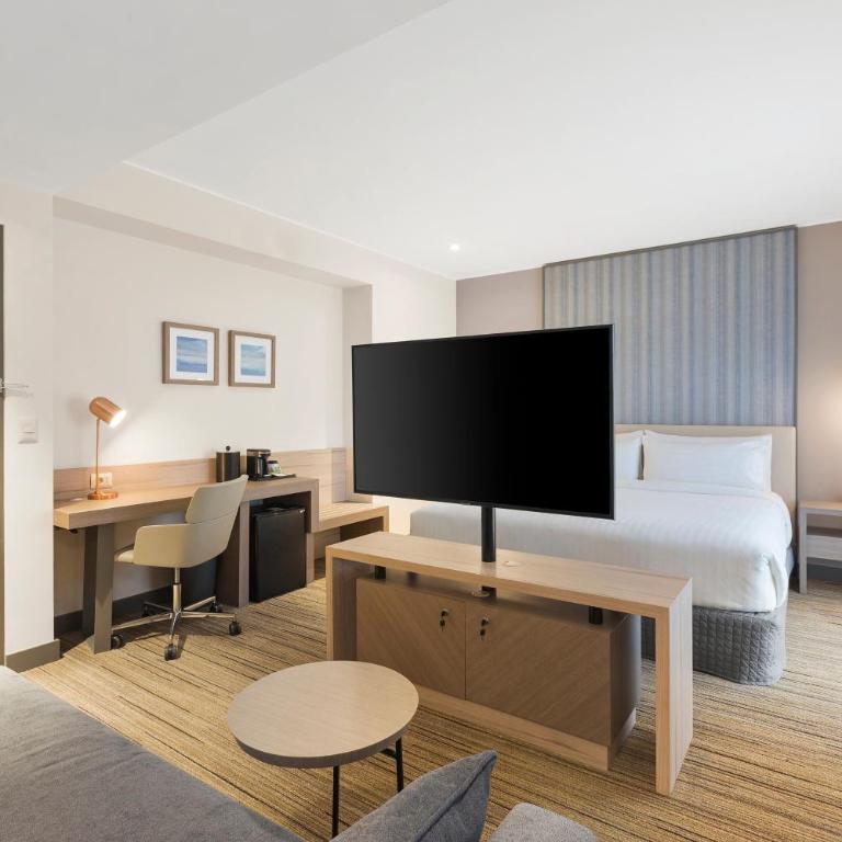 Holiday Inn Express - Lima San Isidro by IHG - Habitación Estándar con cama extragrande y espacio adicional - 2