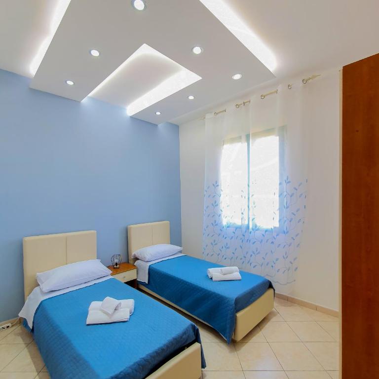 Al Mare - Camera Doppia con Letti Singoli con Bagno Privato - 3