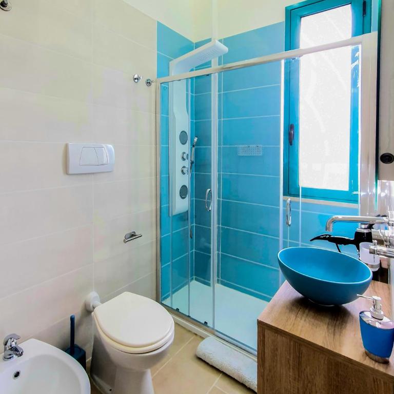 Al Mare - Camera Doppia con Letti Singoli con Bagno Privato - 1