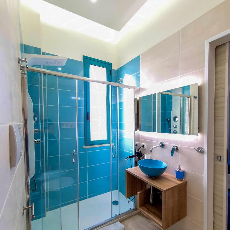 Al Mare - Camera Doppia con Letti Singoli con Bagno Privato - 4