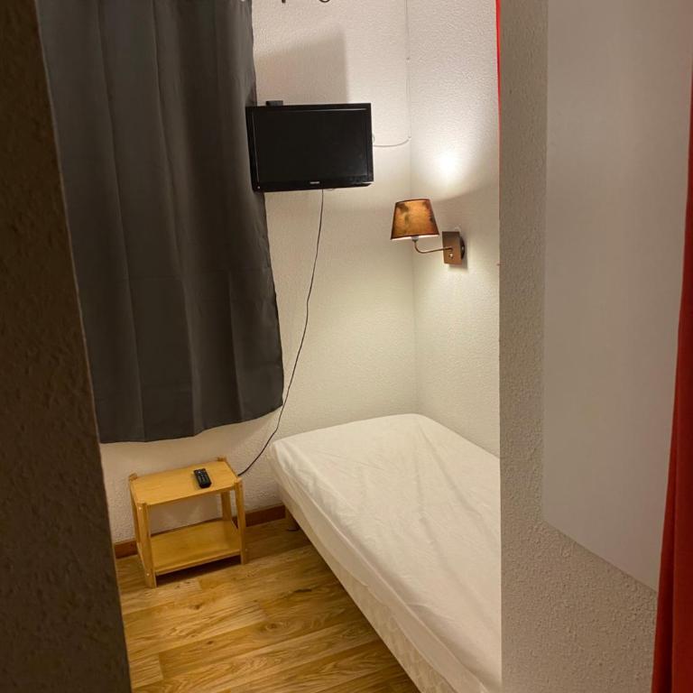 Skis aux pieds station 1800 Dame Blanche - Two-Bedroom Apartment - 13