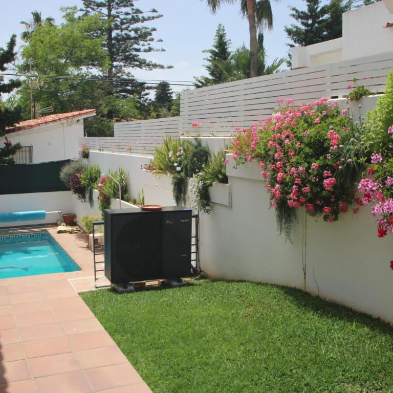 Villa in Puerto Marina with private pool - Villa - 10