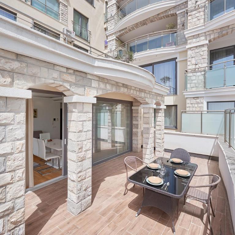 BigMontenegro Dreams - One-Bedroom Apartment - 22