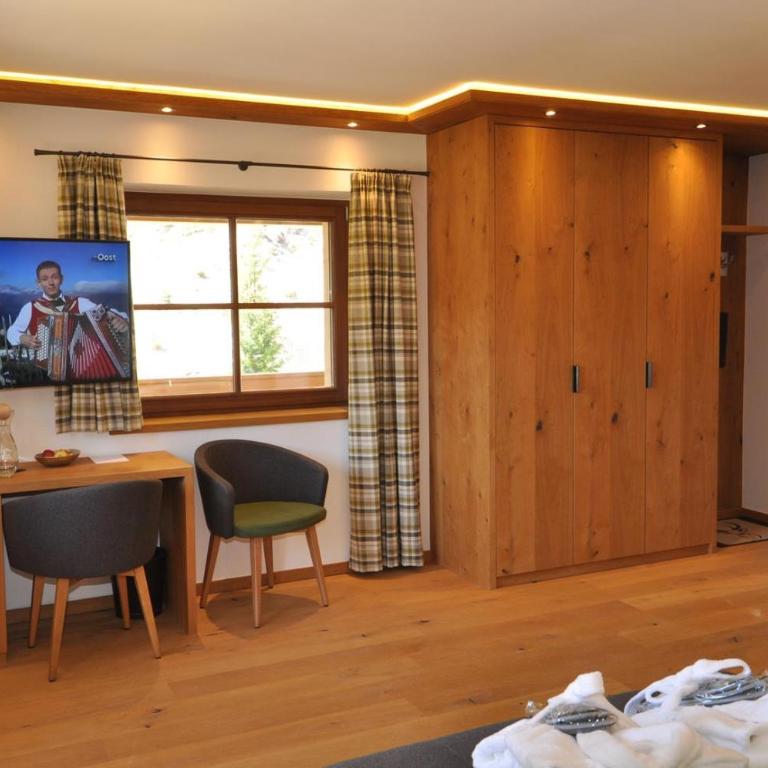 Hotel-Garni "Das Seebichl" - Deluxe Doppelzimmer mit Balkon - 8