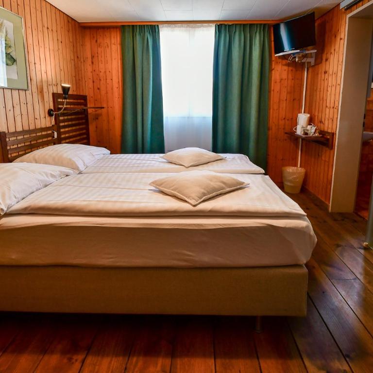 Hotel Tell and Apartments - Doppelzimmer - 2