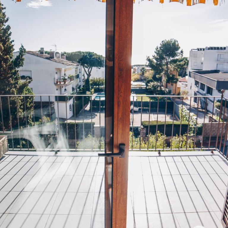 Espectacular apartamento en Calella de Palafrugell, vistas al mar - Apartamento de 3 dormitorios - 2
