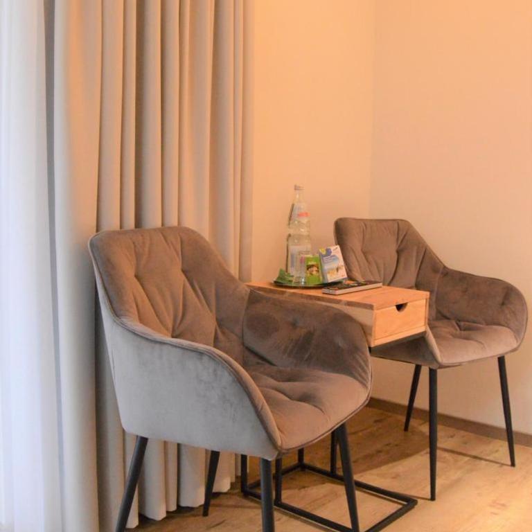Gästehaus Bühler - Doppelzimmer mit Bergblick - 6