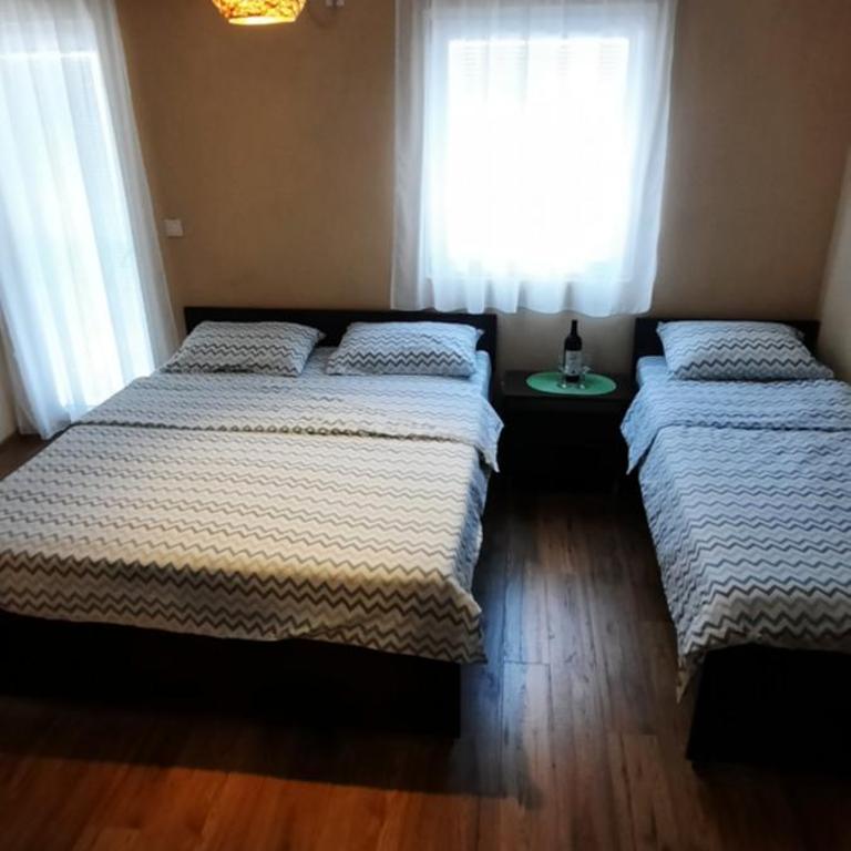 Home Šćekić - Dvokrevetna Soba sa Bračnim Krevetom i Pogledom na Park - 7