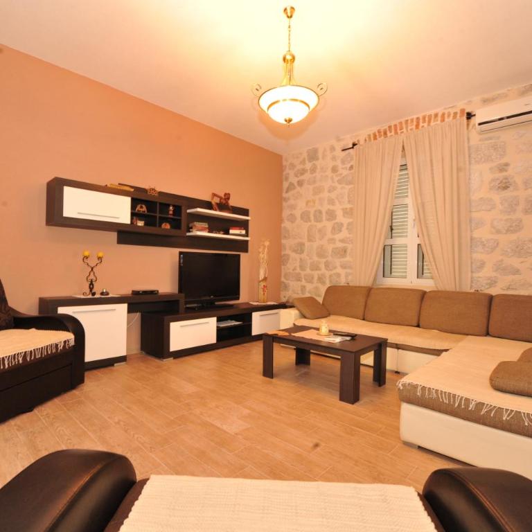 Apartments Marilu - Two-Bedroom Apartment with Sea View - 11