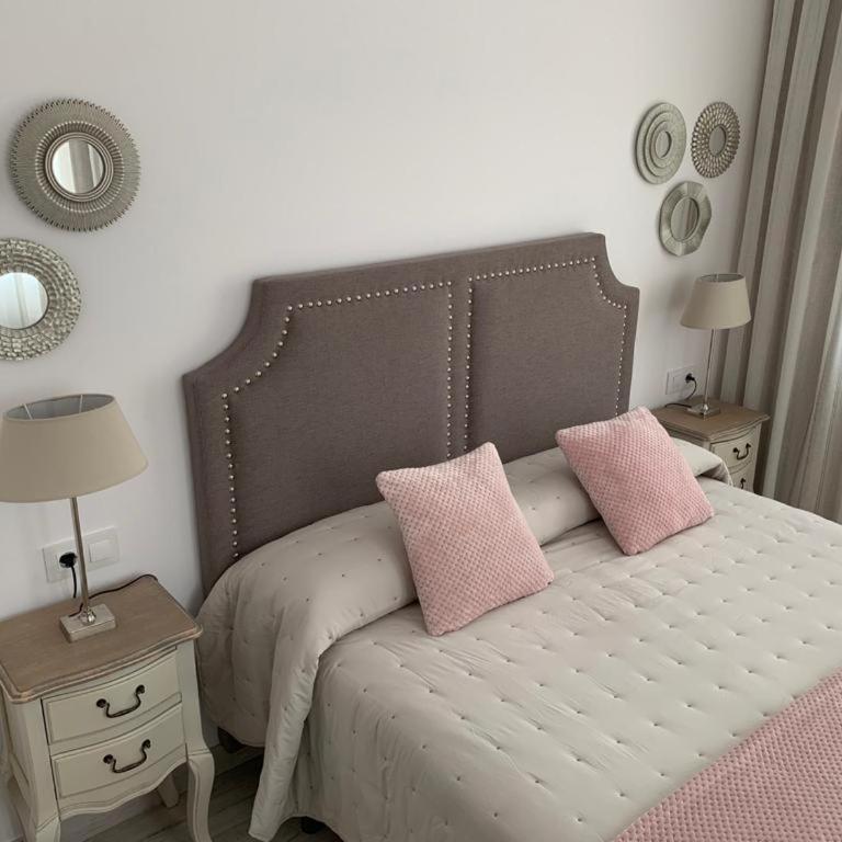 Apartamento Los Arcos - Two-Bedroom Apartment - 8
