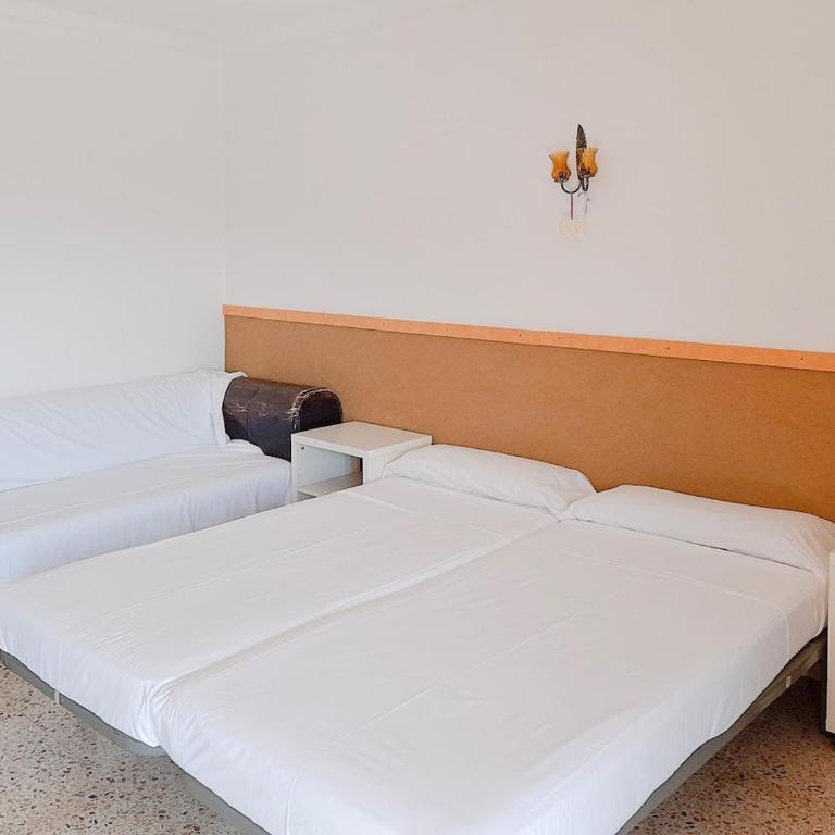 BON DIA 34 Sistach Rentals - Studio Apartment - 7