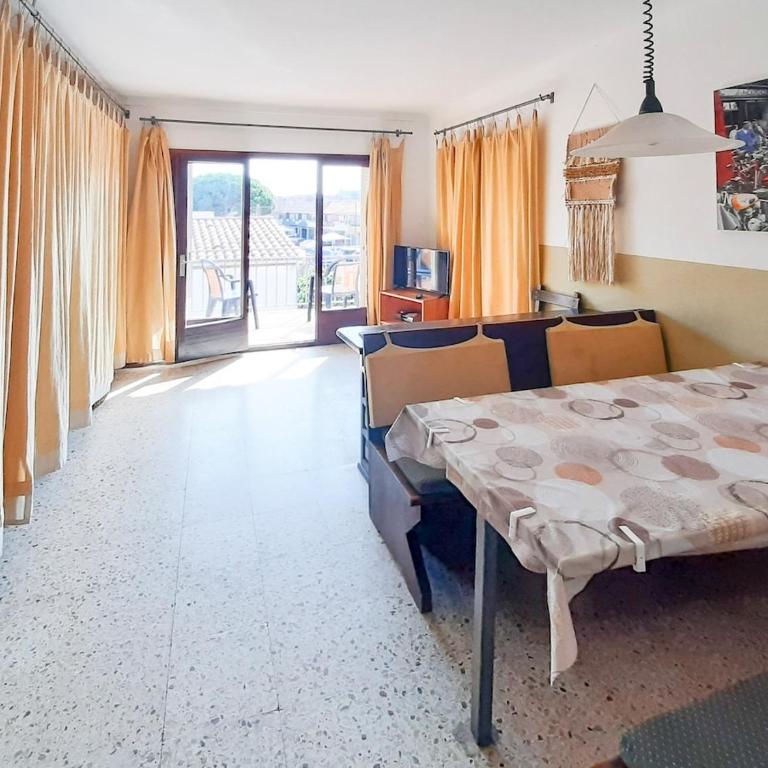 BON DIA 34 Sistach Rentals - Studio Apartment - 4